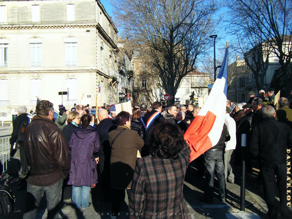 2012 03 10 NIMES MANIF CONTRE COLLOQUE DU FLN (138) PAR CP.JPG